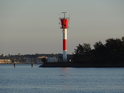 Maják na počátku Nord-Ostsee-Kanal od Baltské moře ve městě Kiel.